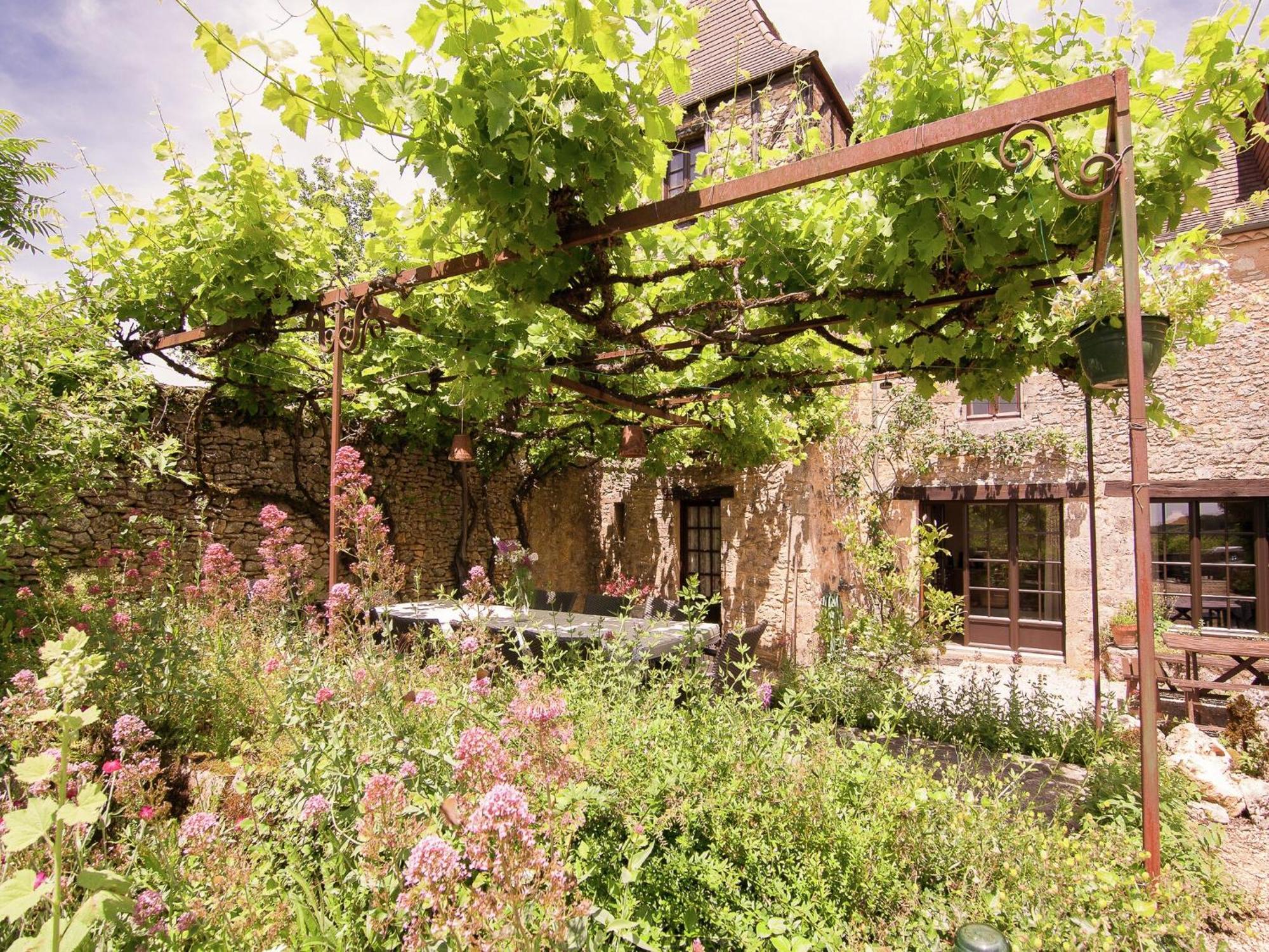 Cottage In Les Eyzies De Tayac Sireuil With Pool Meyrals Kültér fotó
